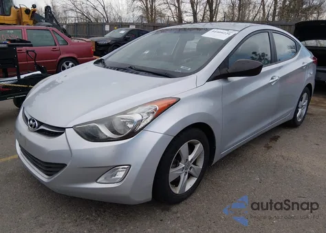 2013 Hyundai Elantra Gls z USA, uszkodzony, nr VIN 5NPDH4AE2DH330226